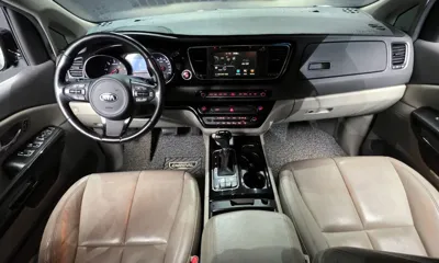 Kia Canival