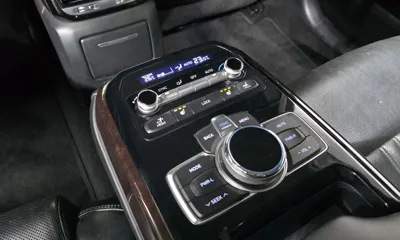 Genesis EQ900