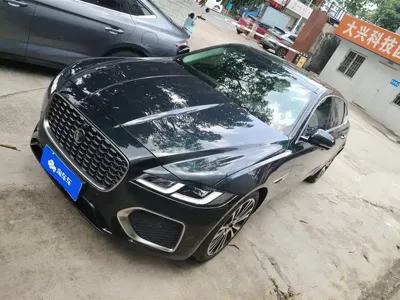 Jaguar XFL