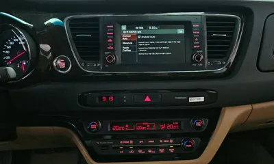 Kia Canival