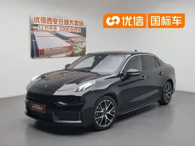Lynk & Co 03