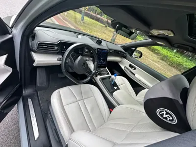 Nio ES8