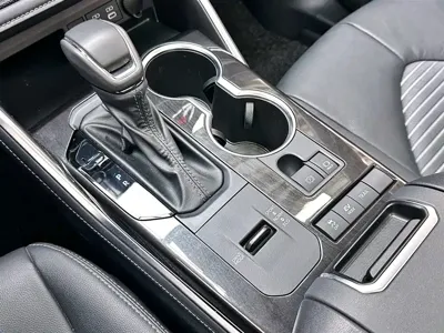 Toyota Crown Kluger