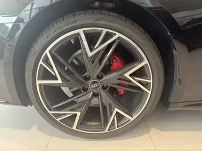 Audi A7L