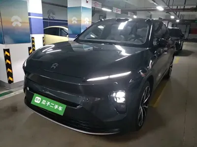 Nio ES8
