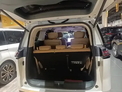 GAC Motor 传祺E8 PHEV