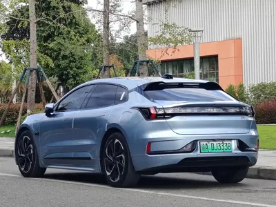 Zeekr 001