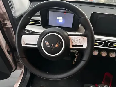 Wuling MINIEV