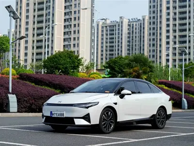 Xpeng P5