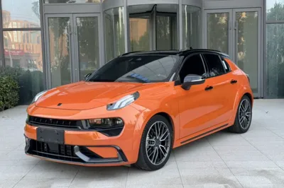 Lynk & Co 02 Hatchback