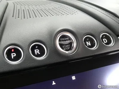 Astonmartin DBX