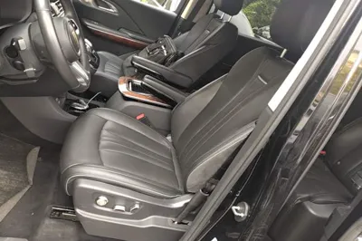 Hongqi HQ9