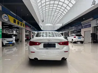 Infiniti Q50L