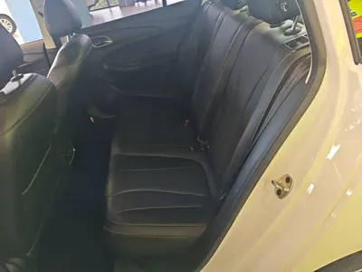 Roewe i5