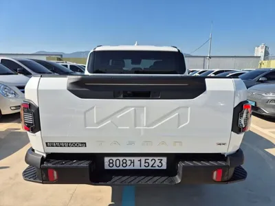 Kia Tasman