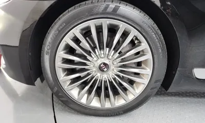 Kia K9