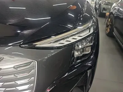 Audi Q5 e-tron