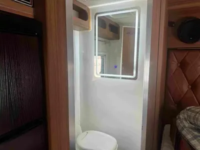 大通 V90 RV