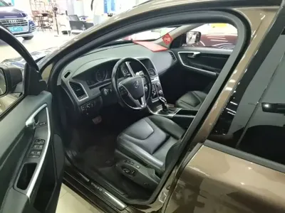 Volvo XC60 (Import)