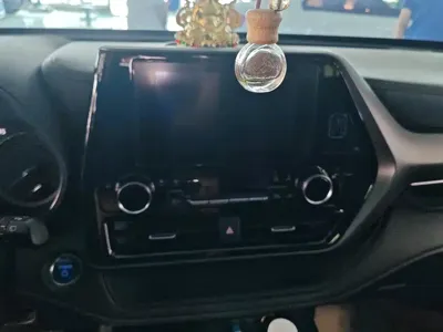 Toyota Crown Kluger