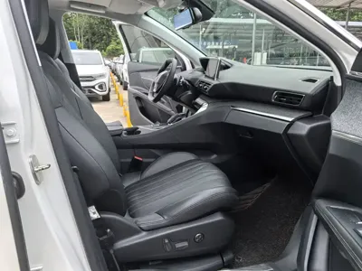 Peugeot 4008