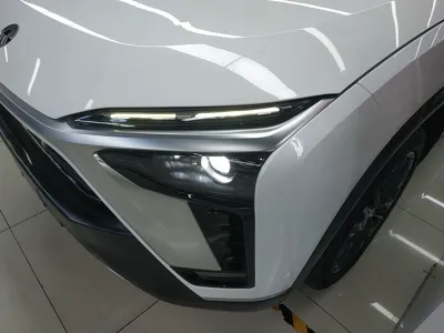 Nio ES8