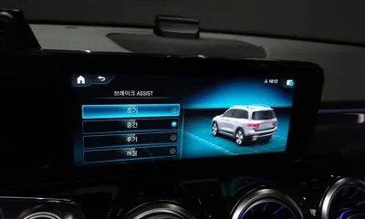 Mercedes-Benz GLB-Class