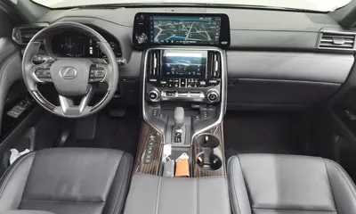 Lexus LX