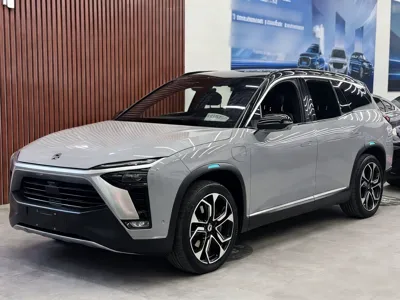 Nio ES8