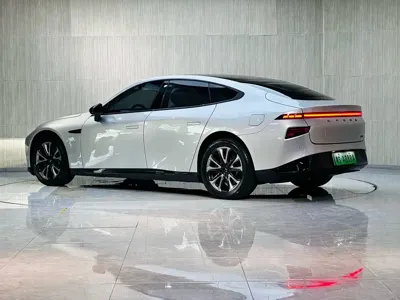 Xpeng P7