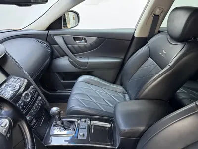 Infiniti FX