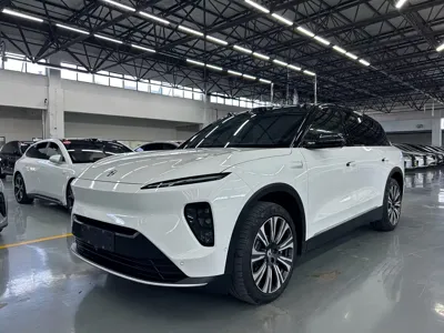 Nio ES8