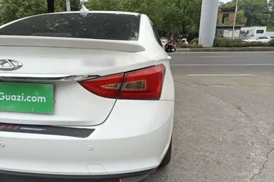 Chery Arrizo 5
