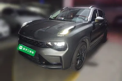 Lynk & Co 01