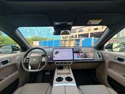 Li Auto Li L7