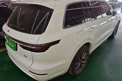 Li Auto ONE