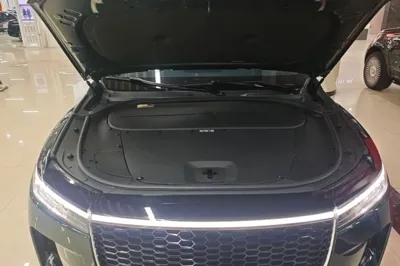Li Auto ONE