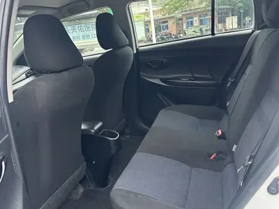 Toyota Yaris L