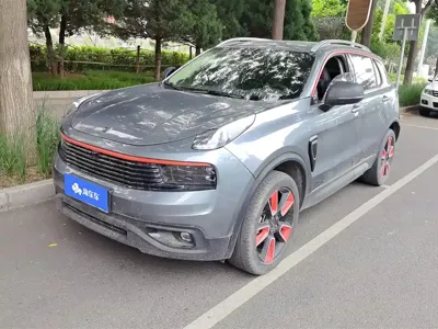 Lynk & Co 01