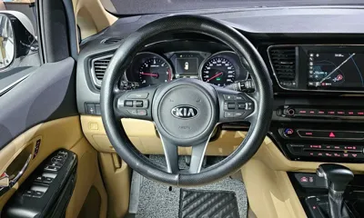 Kia Canival