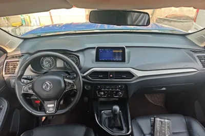 Dongfeng Fengon S560