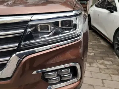 Roewe RX8