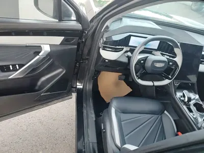 Geely Boyue L