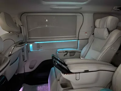 Lexus LM