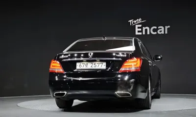 Hyundai Equus