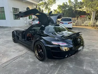 Mercedes-Benz SLS AMG