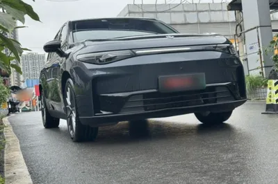 Leapmotor C10