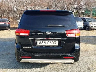 Kia Canival
