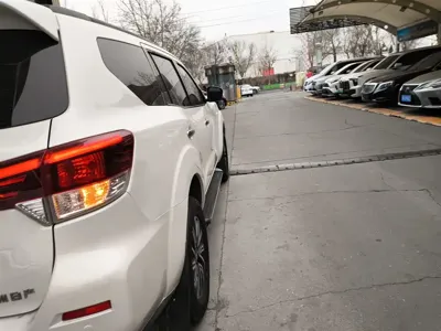 Nissan Terra