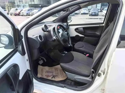 BYD F0